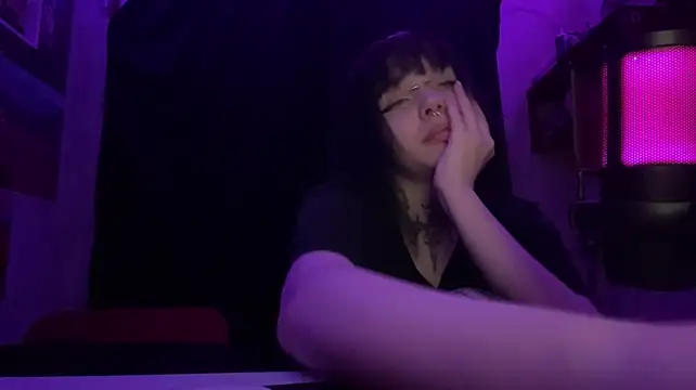 Czat XXX na żywo – RevivedSop