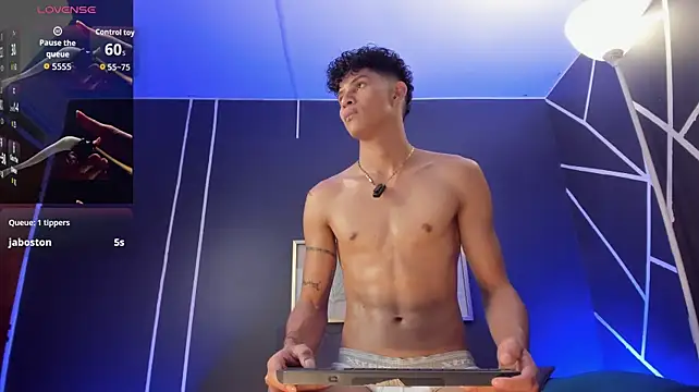 KamiSuarezのライブXXXチャット