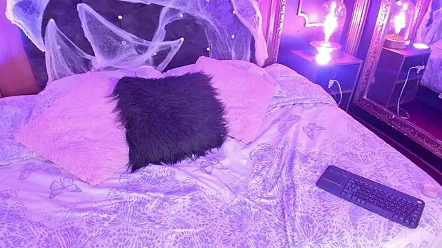 LiaLovet's Live XXX Chat