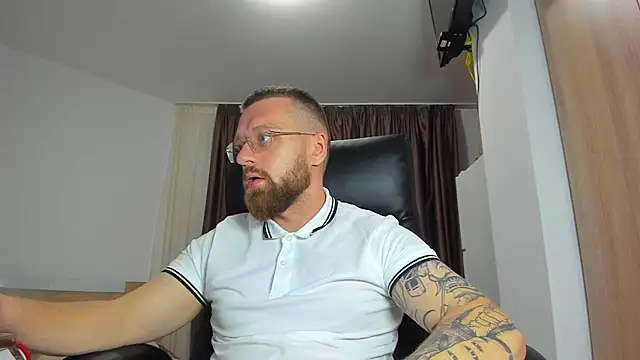 Findom_guy's Live XXX Chat