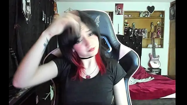 Maki_Zero – Live XXX-chat