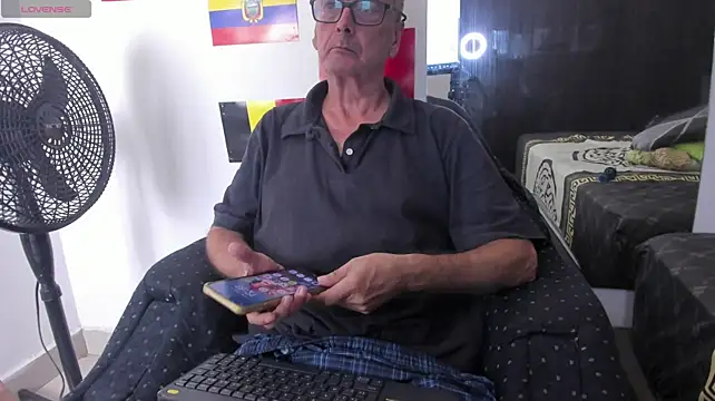 david_holman live XXX chat
