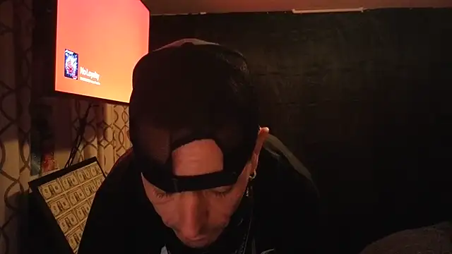 Chat +18 de NEWHUNGBOY ao vivo