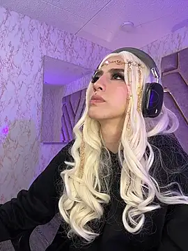 Czat XXX na żywo – Elodiee_Roussee