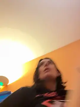 צ'אט XXX בשידור חי של cherrybomb23_