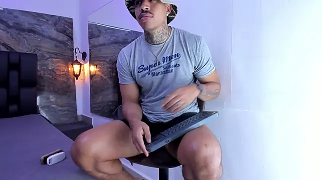 Chirshot_ XXX чат на живо