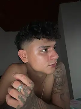bob_petersonn's Live XXX Chat