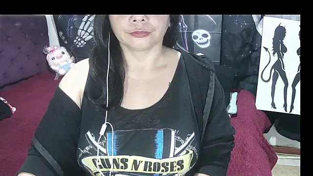 Chatroom XXX en direct de vivian-milf