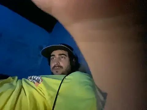 Czat XXX na żywo – young_bear06