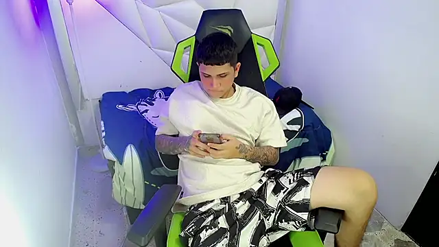 Živý XXX chat Brett_bless