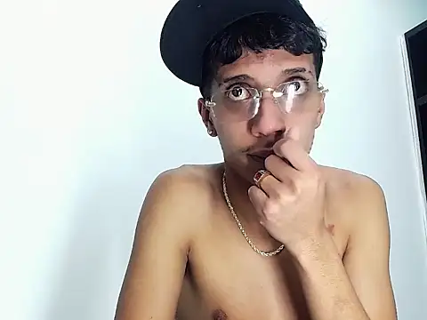 XXX chat uživo modela brayan__hot__