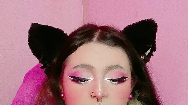 Sachi_Meow Adlı Modelin Canlı XXX Sohbeti