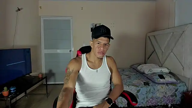 Felipe-ReyesF4 Live XXX-chat