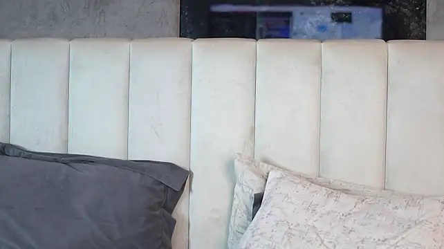 NinaSolle – Naživo XXX chat