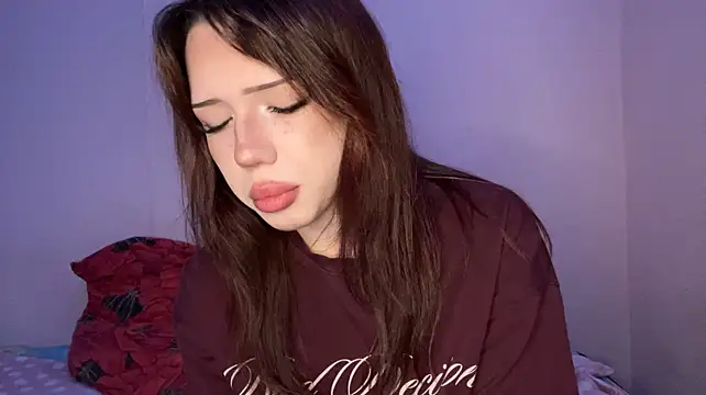 צ'אט XXX בשידור חי של moonlure