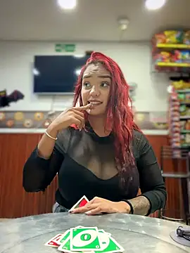 Sara-77 Chat XXX in diretta