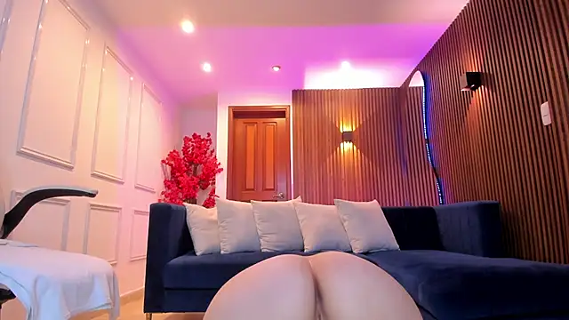 Czat XXX na żywo – karlie_small