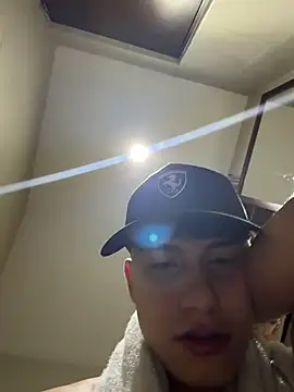 Lander_Cruz Live XXX-chat