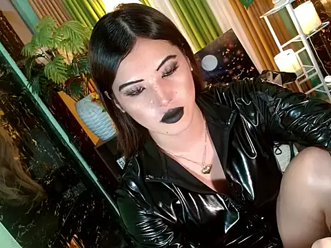 Chat +18 de Queen_kendalx19 ao vivo