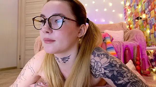 XXX chat uživo modela valhalla_5