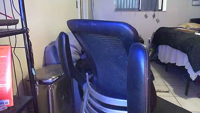 SlickDickyadown Chat XXX live