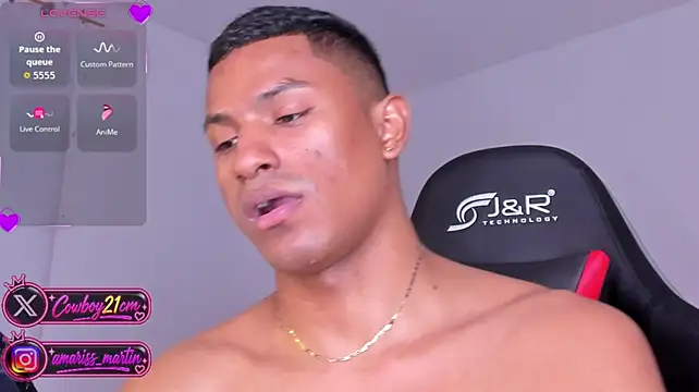 JossJordan4 élő XXX-chatje