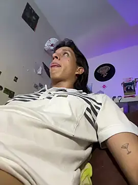 DannyPhantom555's Live XXX Chat