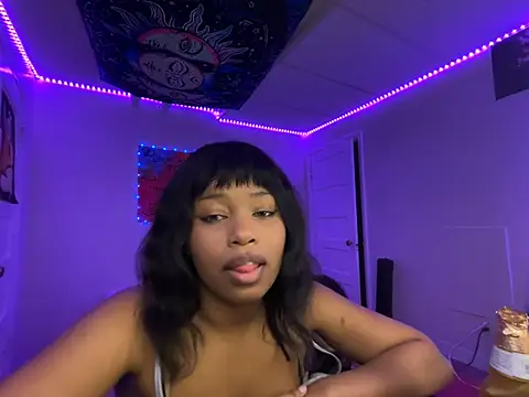 Chat +18 de venusfairys ao vivo