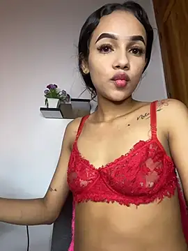 Czat XXX na żywo – clara_em