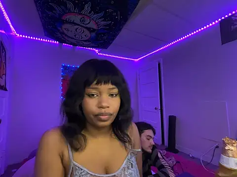 Chat +18 de venusfairys ao vivo
