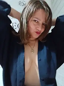 KAREN--03's Live XXX Chat
