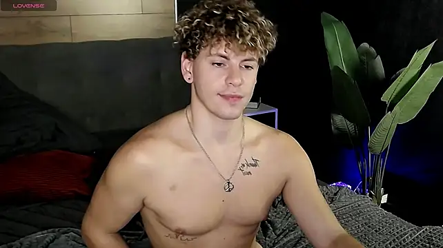 ConnorBlake Adlı Modelin Canlı XXX Sohbeti