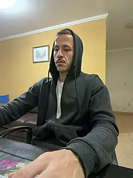 MeladoDiMel Adlı Modelin Canlı XXX Sohbeti