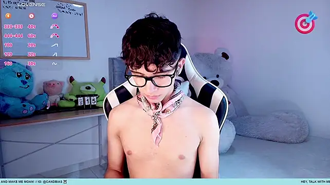 Niico_Cruz Show in webcam