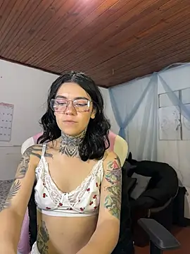 Lunai_gh XXX чат на живо