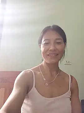 Lily-ly's Live XXX Chat