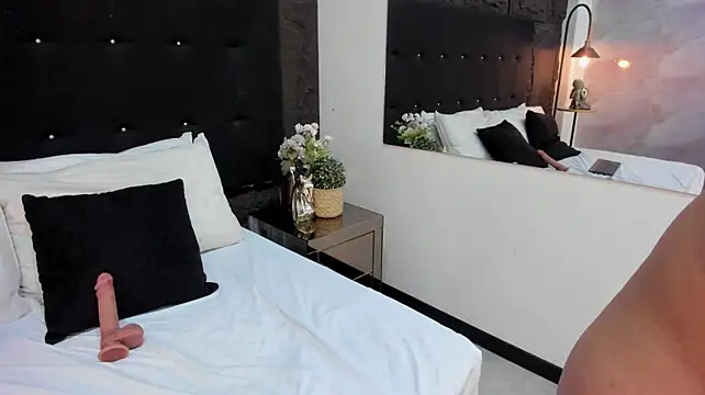 Živý XXX chat KattieTylor