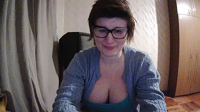 XXX chat uživo modela Jolinaha