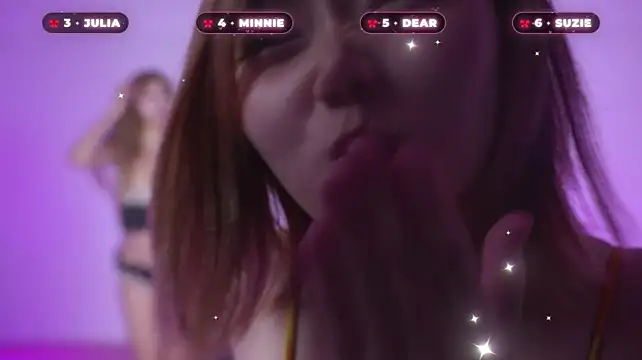 Chat +18 de G-Velvet ao vivo