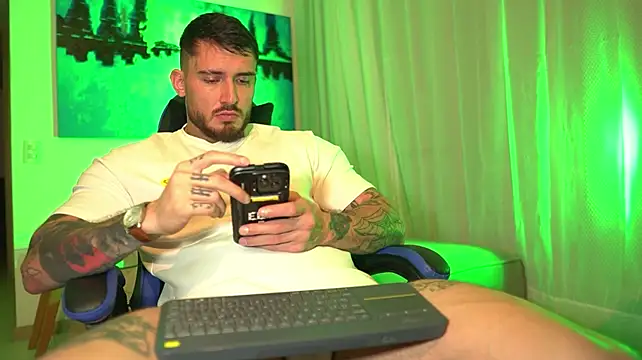 Chat XXX Live DimitriSullivan_
