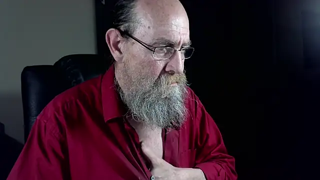 Uncle_Hottie live XXX chat
