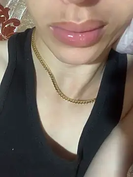 MiroKari2 Chat XXX in diretta