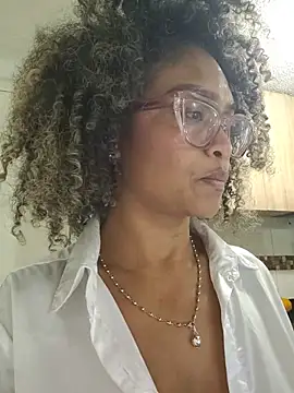Chat XXX en directo de BiiancaEstradaa