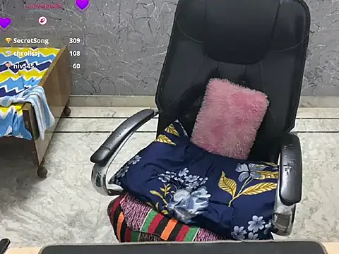 Chat +18 de LuvLayla ao vivo