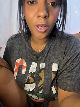 SADIRA_7 – Naživo XXX chat