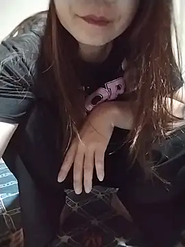 Squirt107 即時 XXX 聊天
