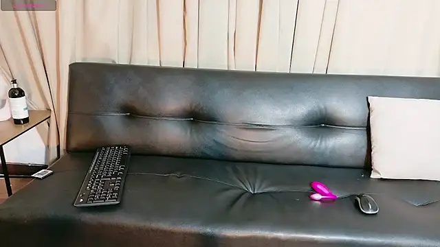 Zara_Fire Chat XXX live