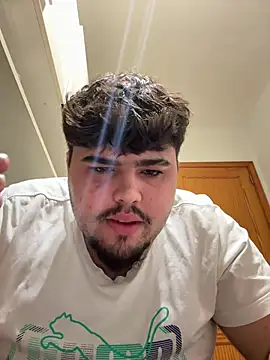 Chat XXX ao vivo de Yannick04