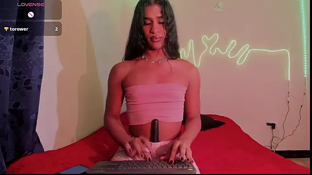 Chat +18 de Kathaa_Crawford_ ao vivo