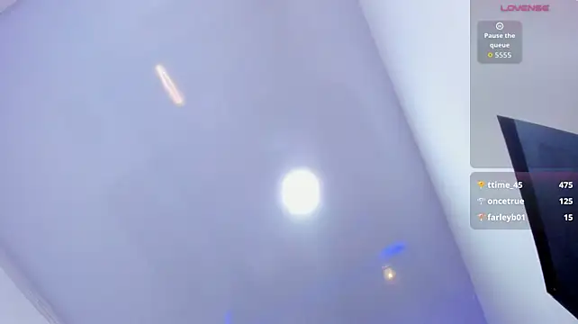 Chat +18 de emma_fox84 ao vivo